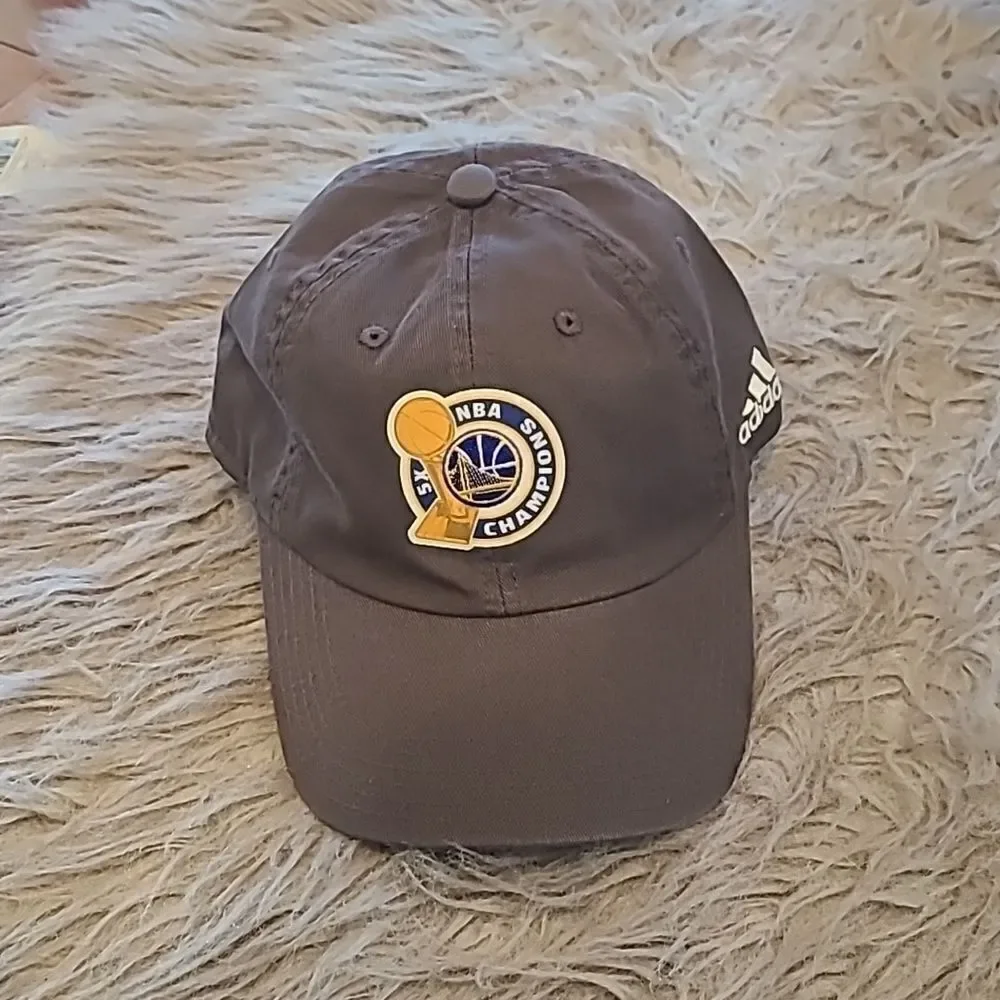 NWOT adidas golden state 2017 champions gray, blue and‎ yellow hat